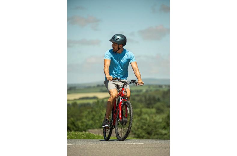 Halfords Advanced E-bike Helmet (55-61cm) Halfords Advanced E-bike Helmet (55-61cm)
