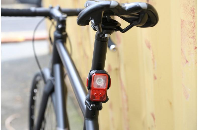 Halfords Advanced 100 Lumen Rear Bike Laser Light Halfords Advanced 100 Lumen Rear Bike Laser Light