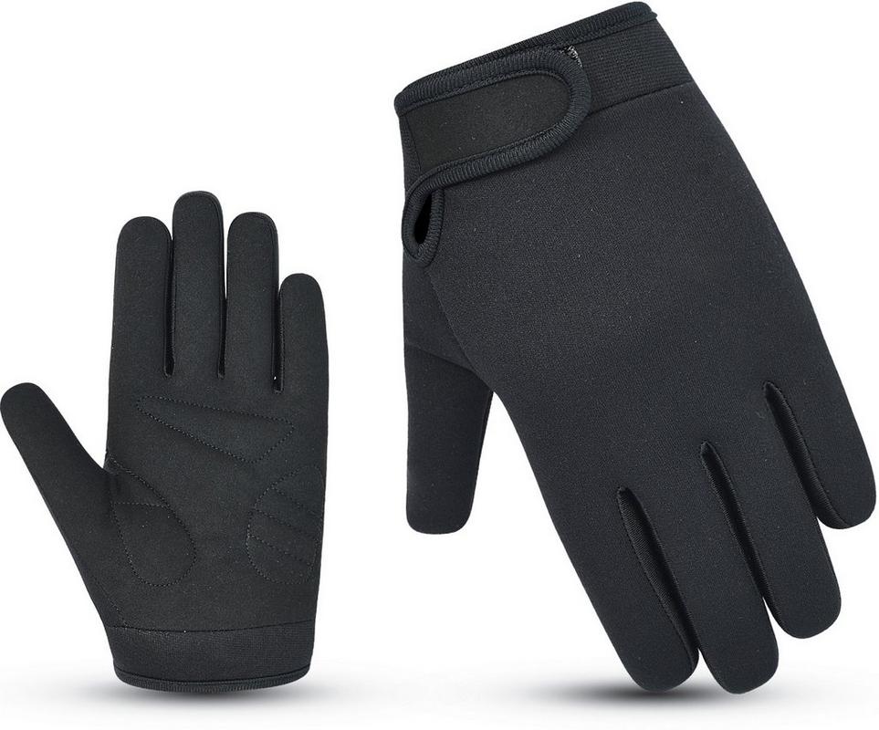 Halfords Essential Full Finger Cycling Gloves - Black - 3-7 Years | Extra 8% off for BC Members