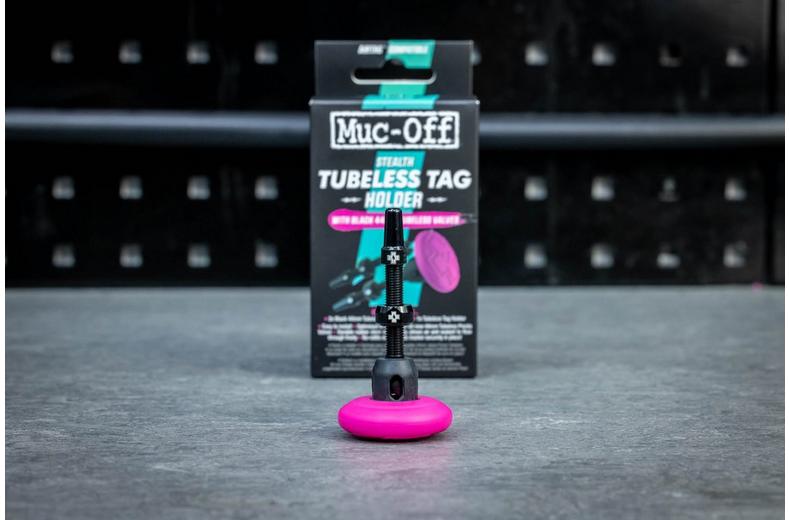 Muc-Off Tubeless Tag Holder & Valve Kit Muc-Off Tubeless Tag Holder & Valve Kit