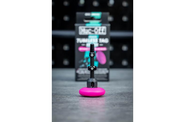 Muc-Off Tubeless Tag Holder & Valve Kit Muc-Off Tubeless Tag Holder & Valve Kit