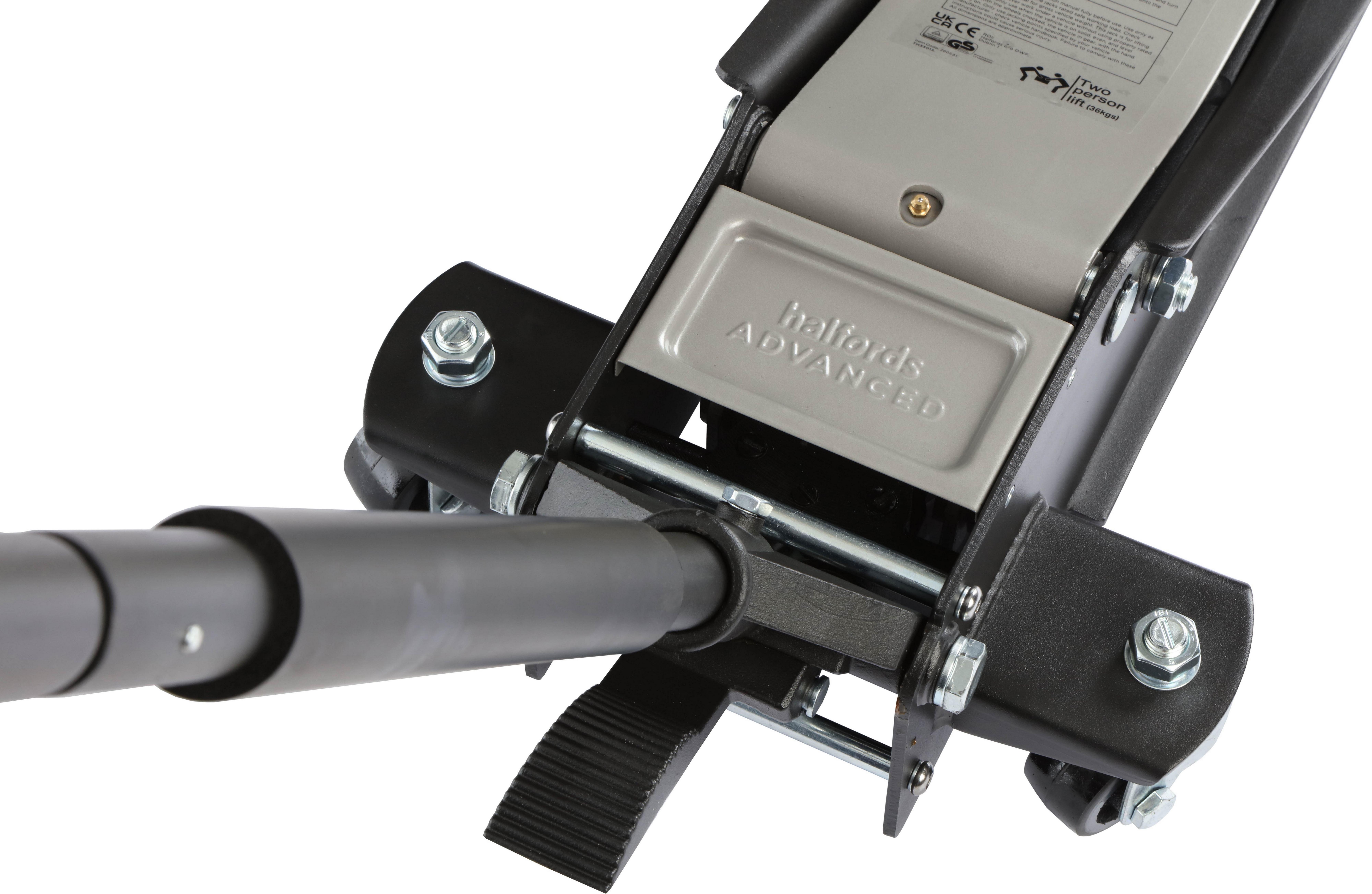 Halfords Advanced 2 Tonne Low Profile Trolley Jack