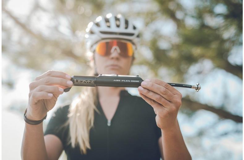 Lezyne Digital Pressure Drive Hand Pump Lezyne Digital Pressure Drive Hand Pump