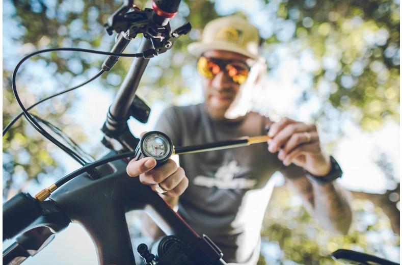 Lezyne Shock Drive Pump 400 PSI Lezyne Shock Drive Pump 400 PSI