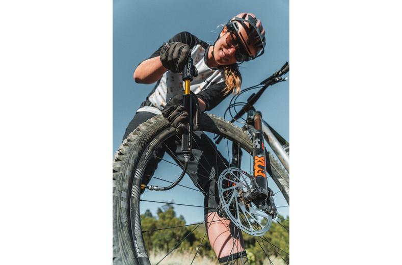 Lezyne Grip Drive HV Hand Pump Lezyne Grip Drive HV Hand Pump