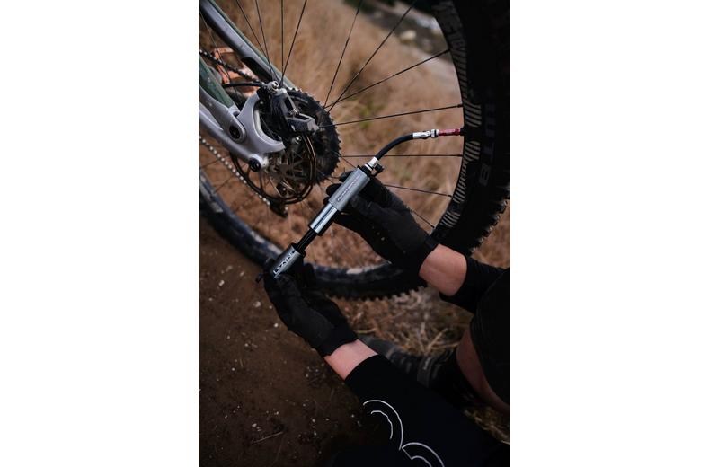 Lezyne Pocket Drive High Volume Hand Pump Lezyne Pocket Drive High Volume Hand Pump