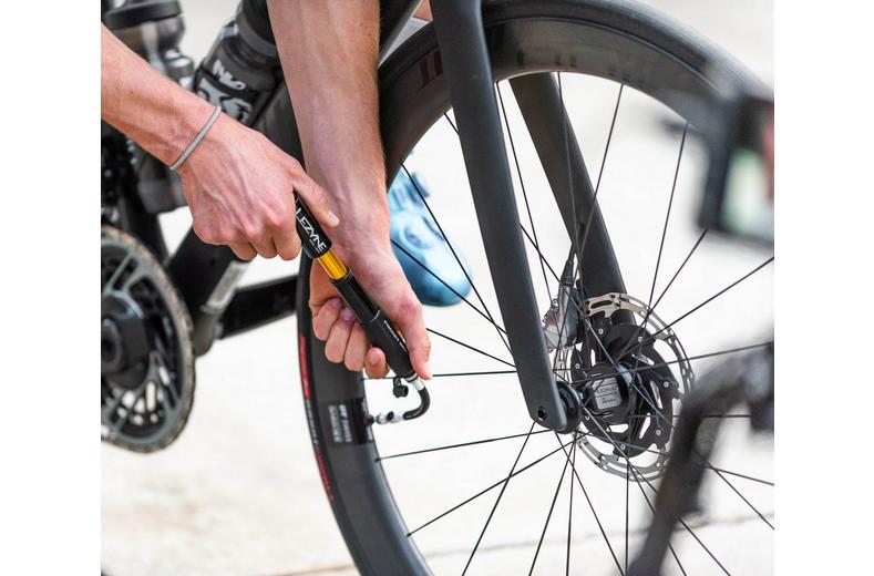 Lezyne Pocket Drive HP Hand Pump Lezyne Pocket Drive HP Hand Pump