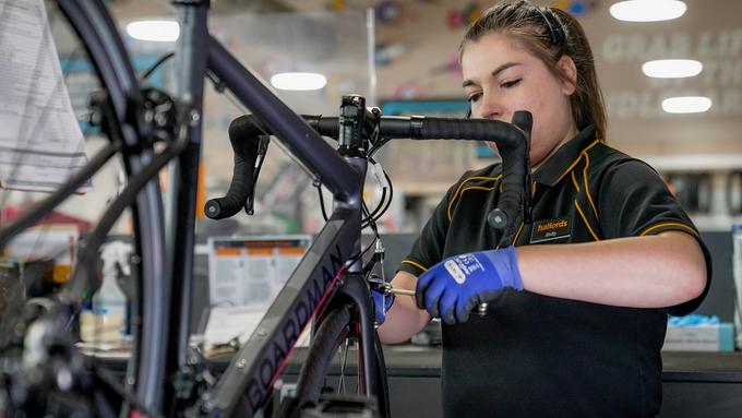 Halfords bike repair store stand