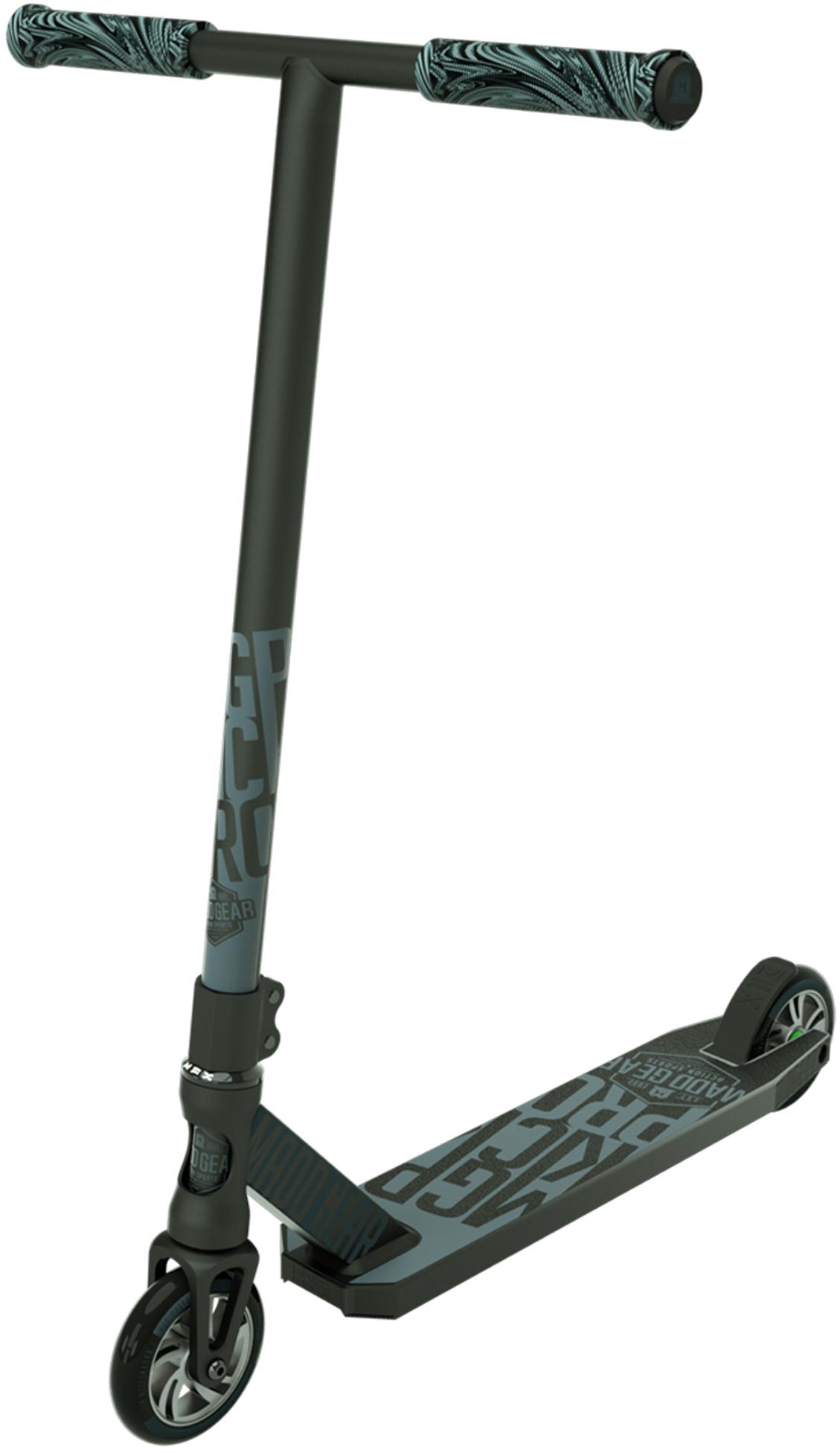 Madd Gear Kick Pro V4 Stunt Scooter