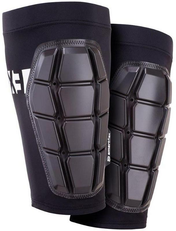 Halfords G-Form Pro-X3 Shin Guard Black S/M | Extra 8% off for BC Members