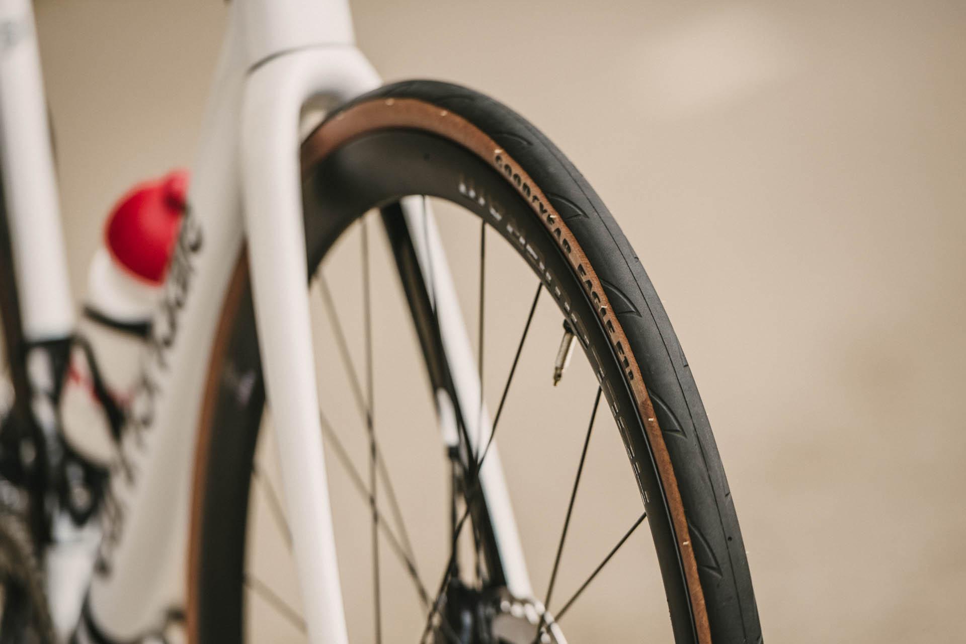 Goodyear Eagle F1 R Clincher Tyre, Black 700x25c