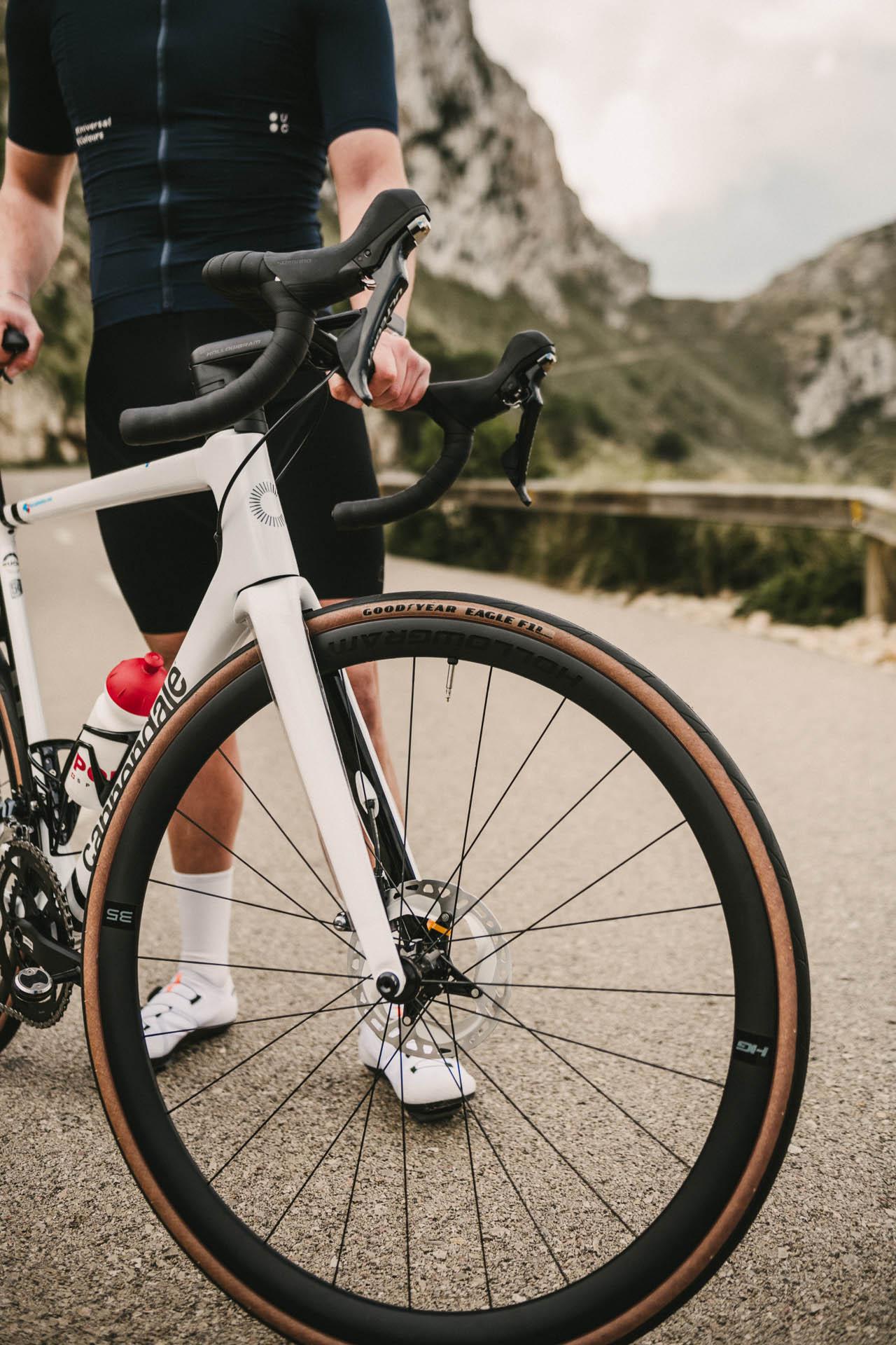 Goodyear Eagle F1 R Clincher Tyre, Black 700x25c