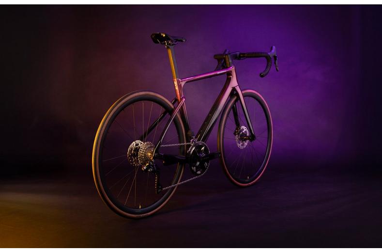 Boardman SLR 9.2 Carbon 105 Di2 Road Bike - XS, S, M, L, XL Frames Boardman SLR 9.2 Carbon 105 Di2 Road Bike - XS, S, M, L, XL Frames