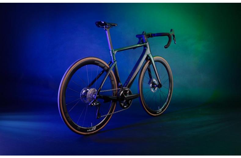 Boardman SLR 9.6 Carbon Ultegra Di2 Road Bike - XS, S, M, L, XL Frames Boardman SLR 9.6 Carbon Ultegra Di2 Road Bike - XS, S, M, L, XL Frames