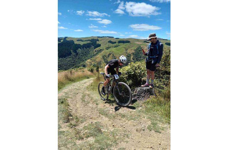 Goodyear Peak Tubeless Complete MTB Tyre, Black 29x2.40" Goodyear Peak Tubeless Complete MTB Tyre, Black 29x2.40"