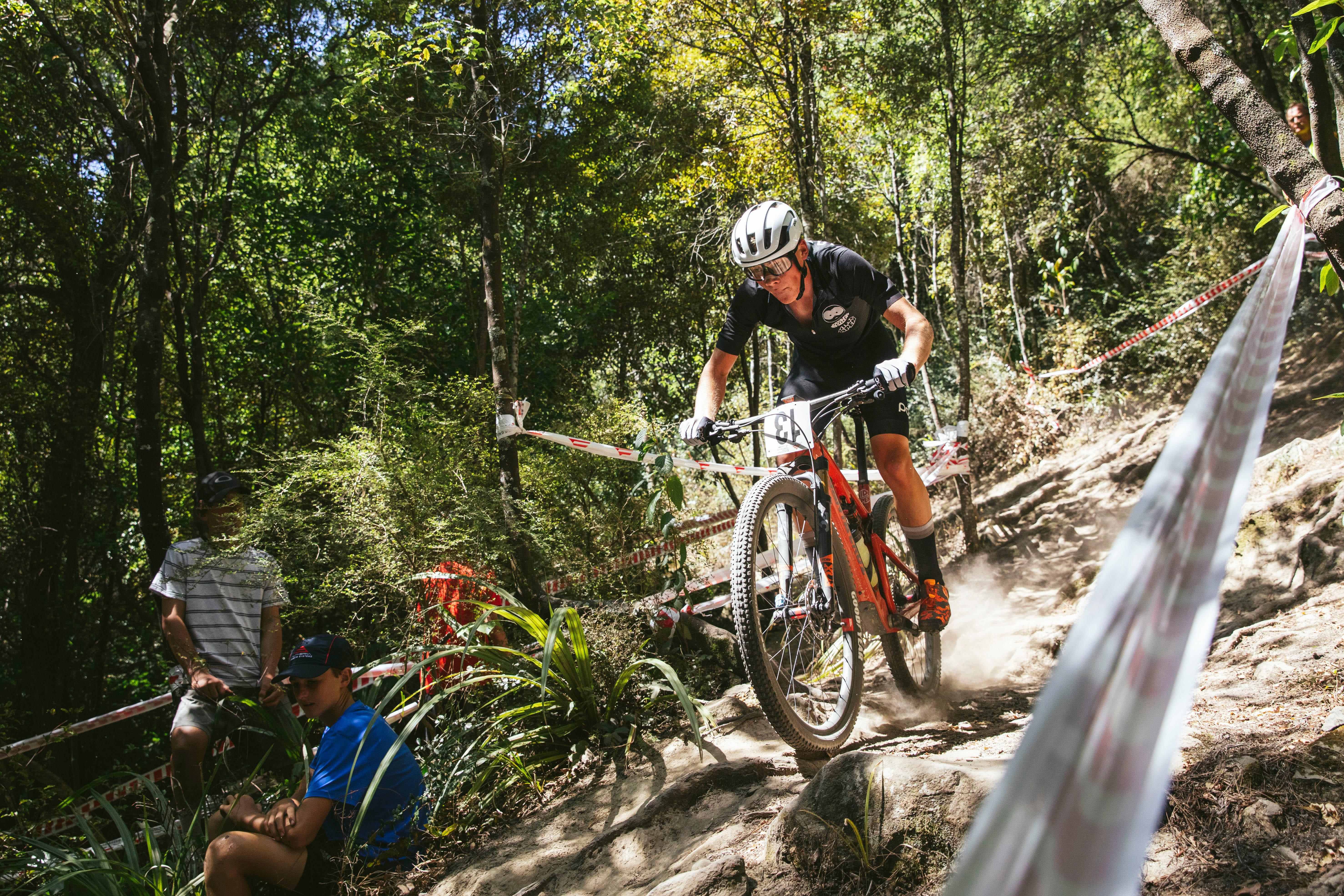 Goodyear Peak Tubeless Complete MTB Tyre, Black 29x2.40"