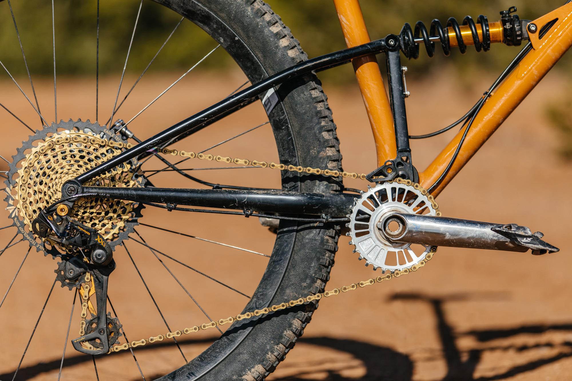 Goodyear Escape Tubeless Ready MTB Tyre, Black 27.5x2.60"