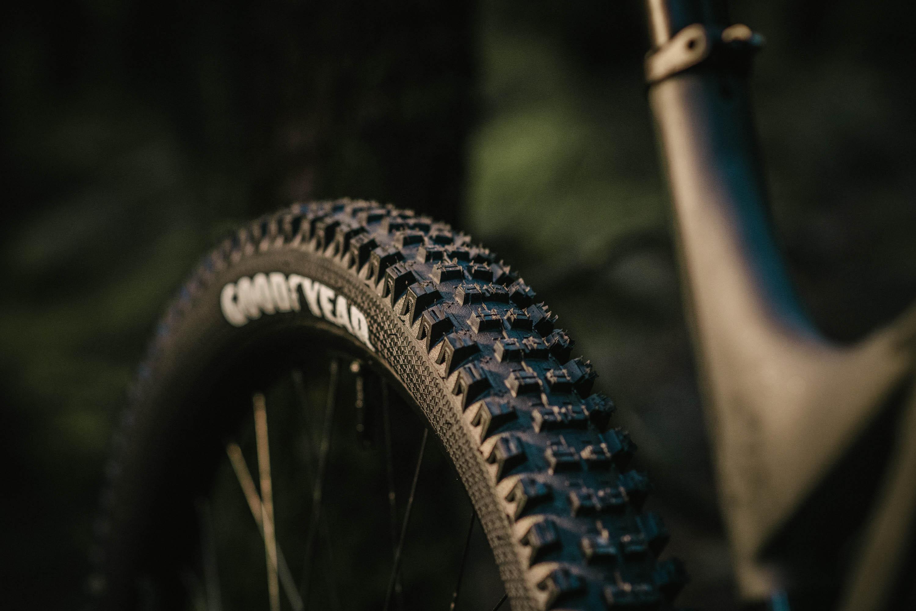 Goodyear MTR Tubeless Complete MTB Tyre, Trail 29x2.40"