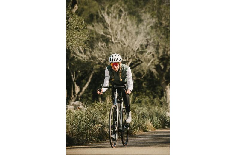 Goodyear Eagle Clincher Tyre, Tanwall 700x28c Goodyear Eagle Clincher Tyre, Tanwall 700x28c