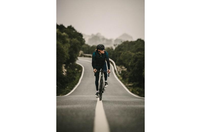 Goodyear Vector Sport Clincher Tyre, Black 700x25c Goodyear Vector Sport Clincher Tyre, Black 700x25c