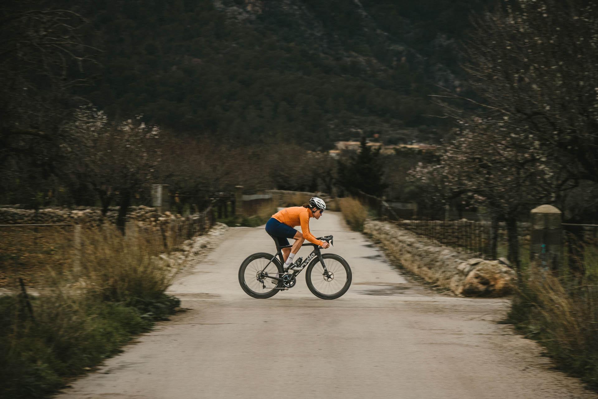 Goodyear Vector Sport Clincher Tyre, Black 700x25c