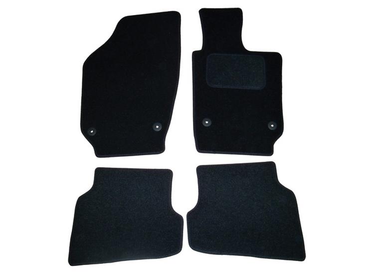 Halfords Fully Tailored Black Mat Set For VW Polo Mk5 09-17 With Round Fixing Clips