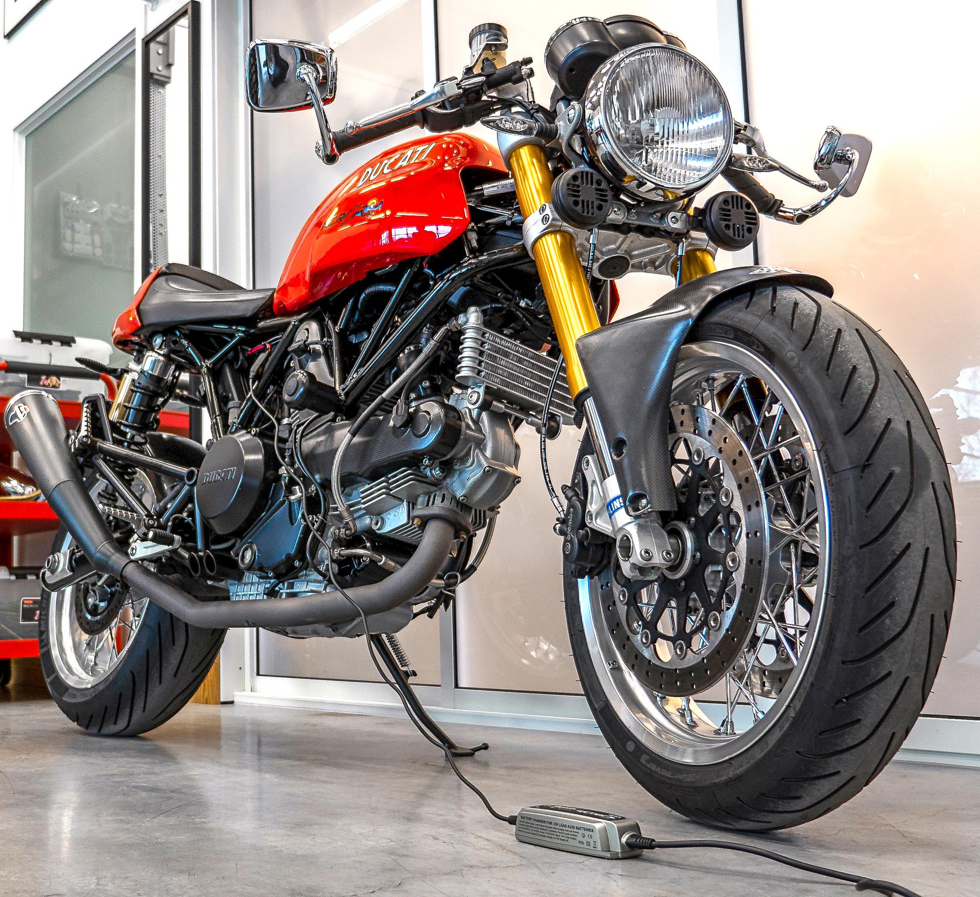 CTEK XS 0.8 UK Battery Charger