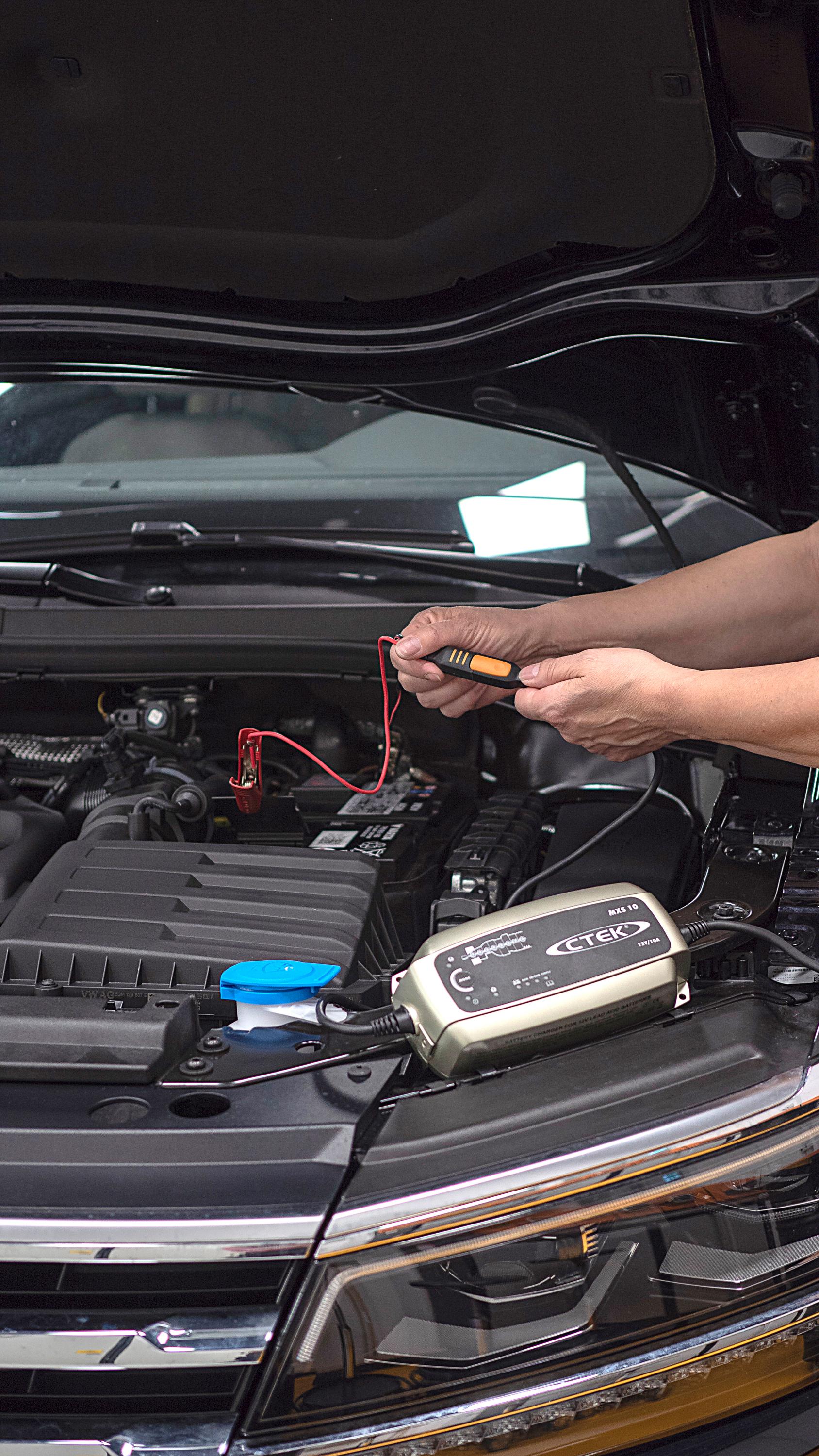 CTEK MXS 10 UK Battery Charger