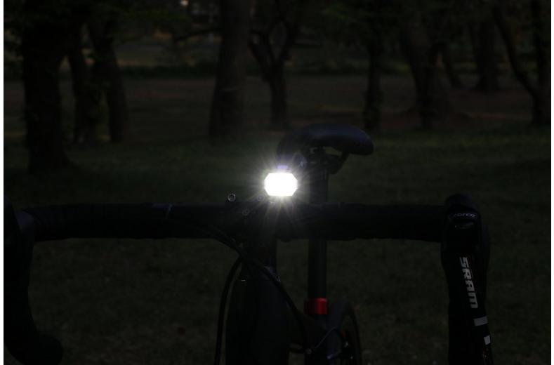 CatEye AMPP 900 Front Light CatEye AMPP 900 Front Light