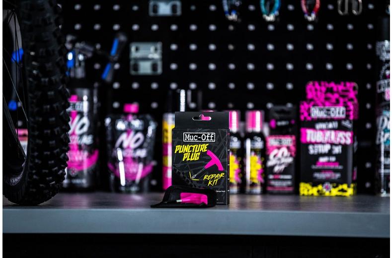 Muc-Off Tubeless Puncture Plug Repair Kit Muc-Off Tubeless Puncture Plug Repair Kit