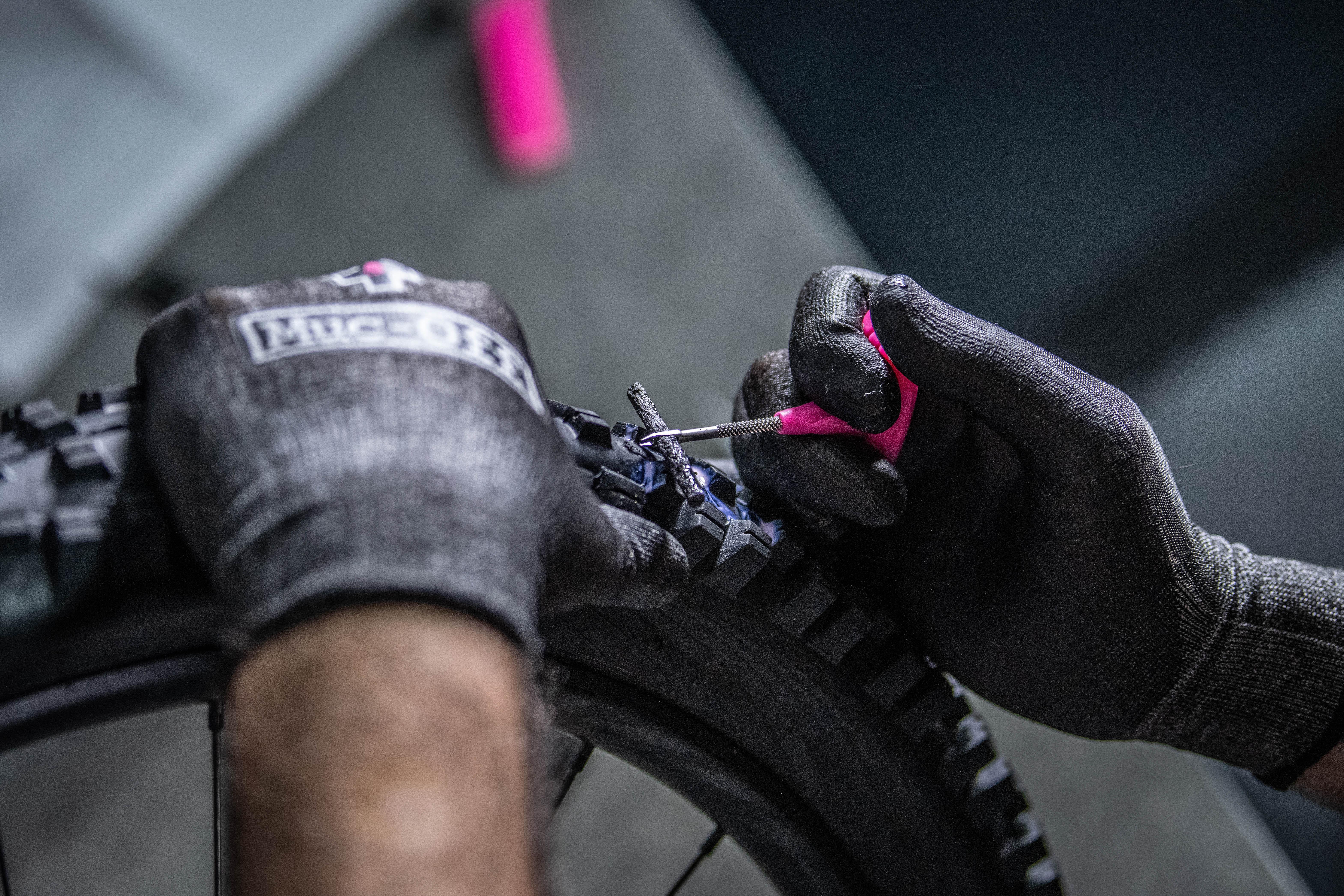 Muc-Off Tubeless Puncture Plug Repair Kit