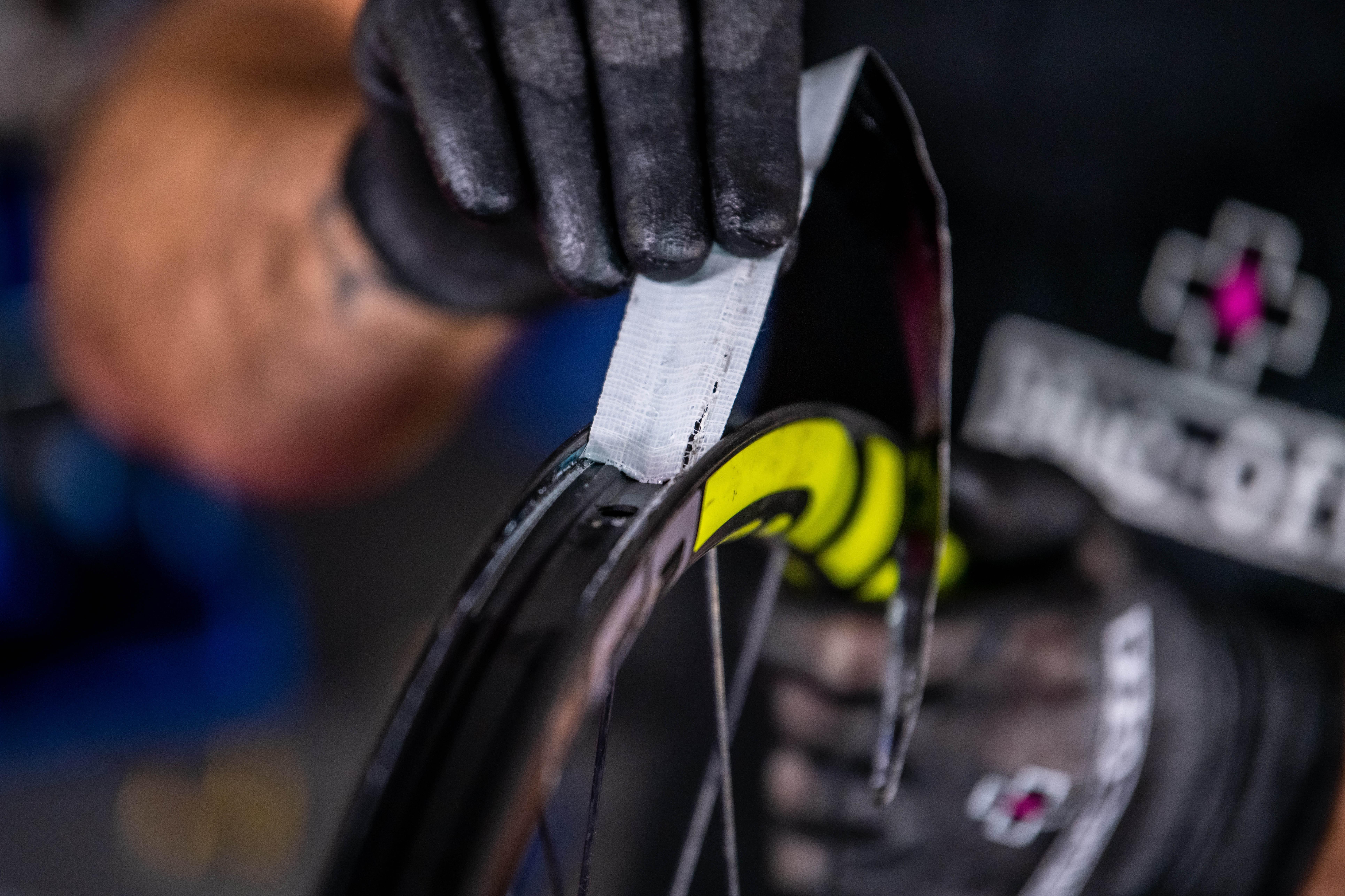 Muc-Off Glue & Sealant Remover 200ml