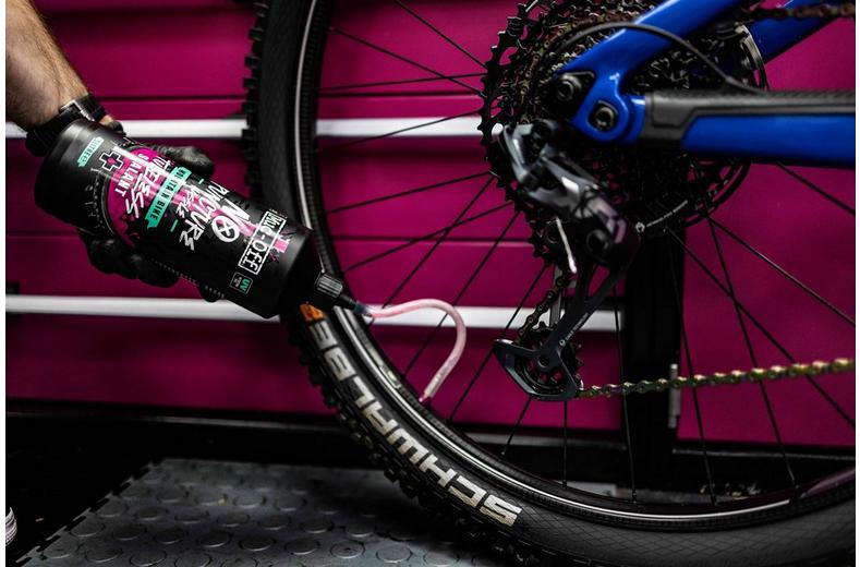 Muc-Off No Puncture Hassle MTB Tubeless Tyre Sealant Muc-Off No Puncture Hassle MTB Tubeless Tyre Sealant