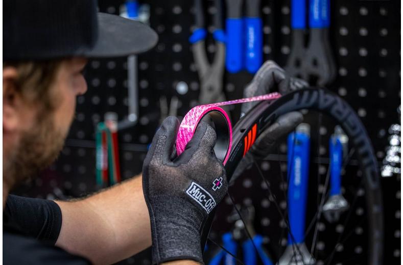 Muc-Off Tubeless Rim Tape 10m Roll, 25mm Muc-Off Tubeless Rim Tape 10m Roll, 25mm