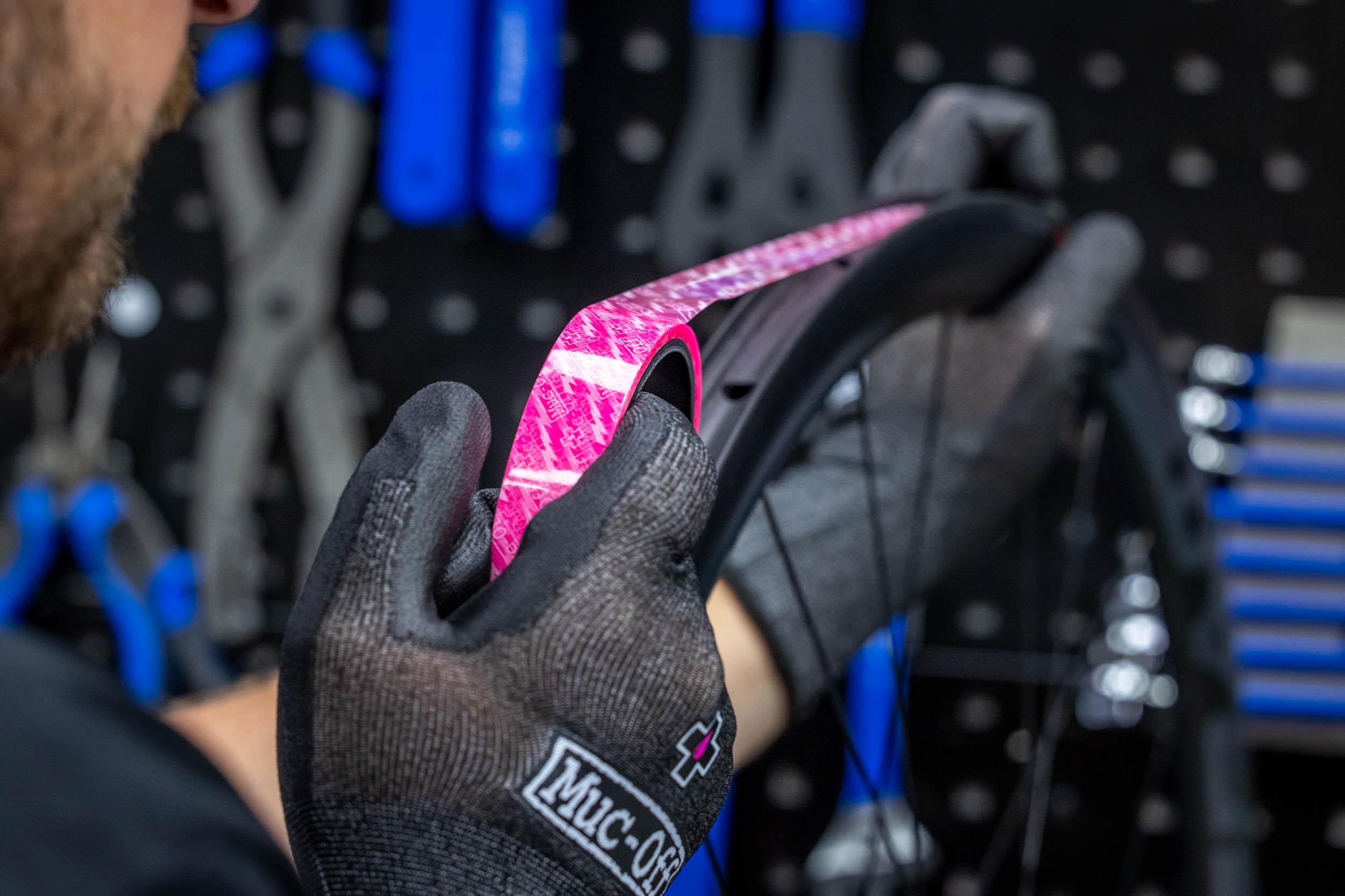 Muc-Off Tubeless Rim Tape 10m Roll, 25mm