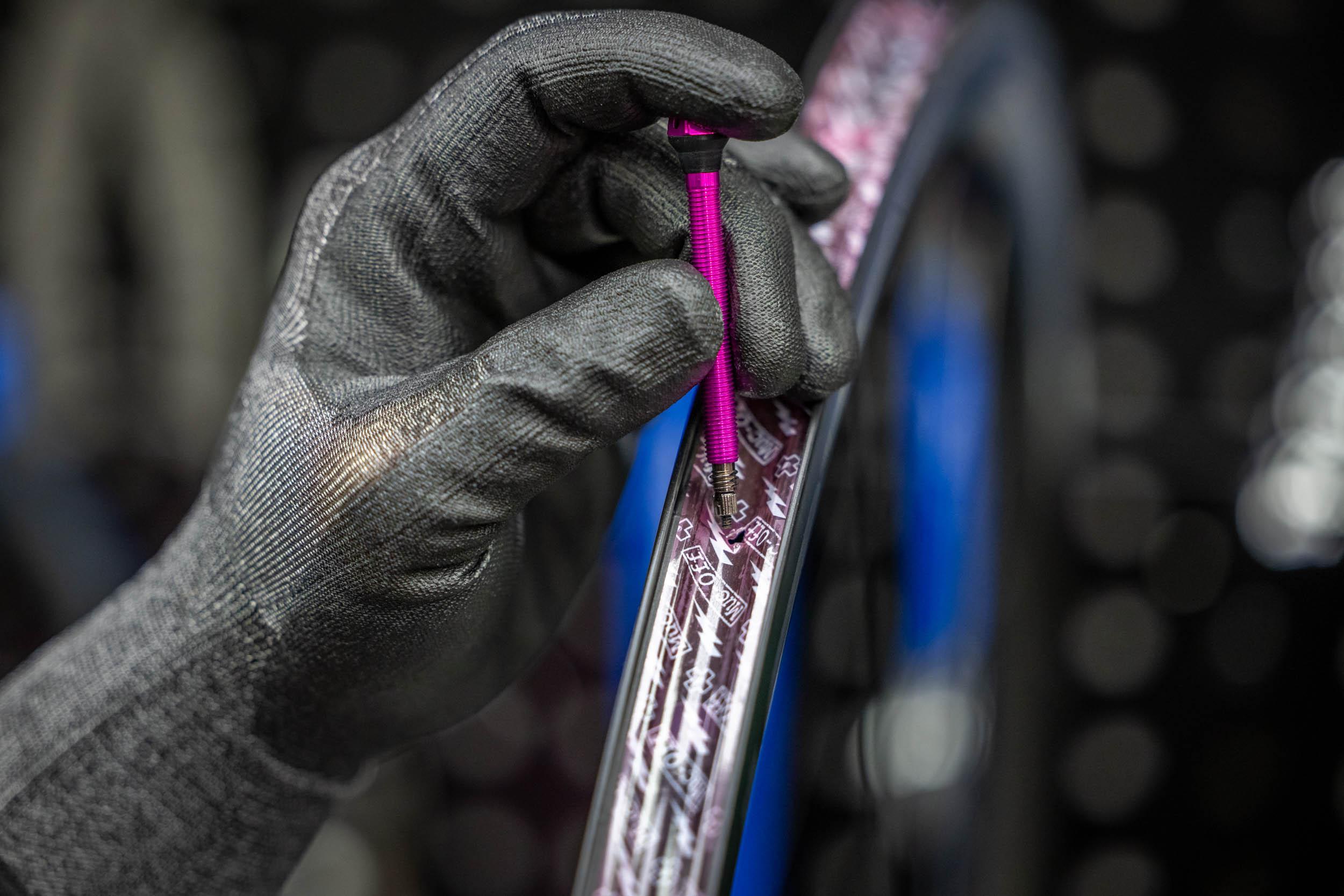 Muc-Off Tubeless Rim Tape 10m Roll, 25mm