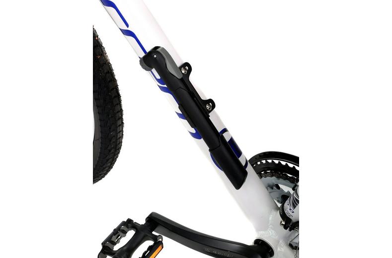 Halfords Essentials Cycling Accessory Pack Halfords Essentials Cycling Accessory Pack