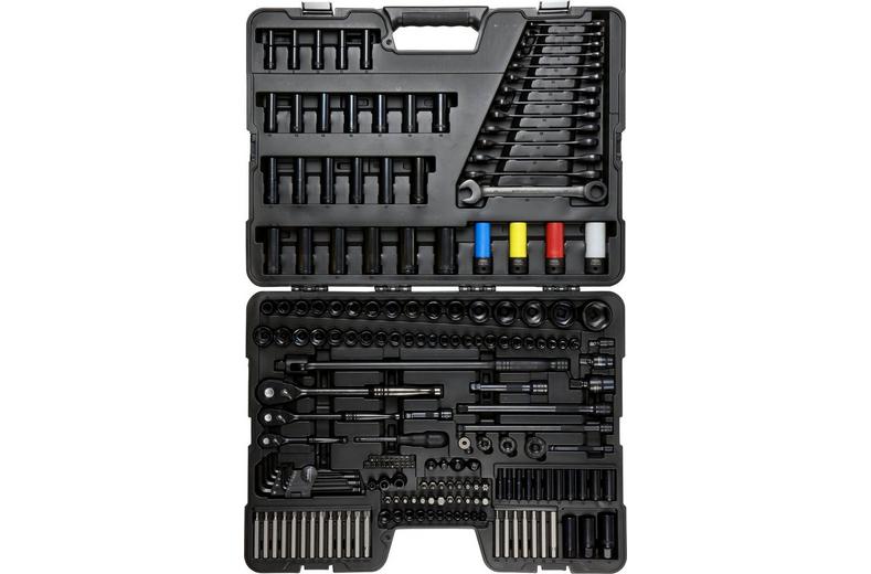 Halfords Advanced 200 Piece Socket and Ratchet Spanner Set - Limited Black Edition Halfords Advanced 200 Piece Socket and Ratchet Spanner Set - Limited Black Edition