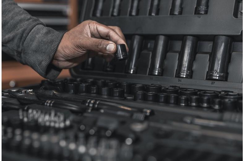 Halfords Advanced 200 Piece Socket and Ratchet Spanner Set - Limited Black Edition Halfords Advanced 200 Piece Socket and Ratchet Spanner Set - Limited Black Edition