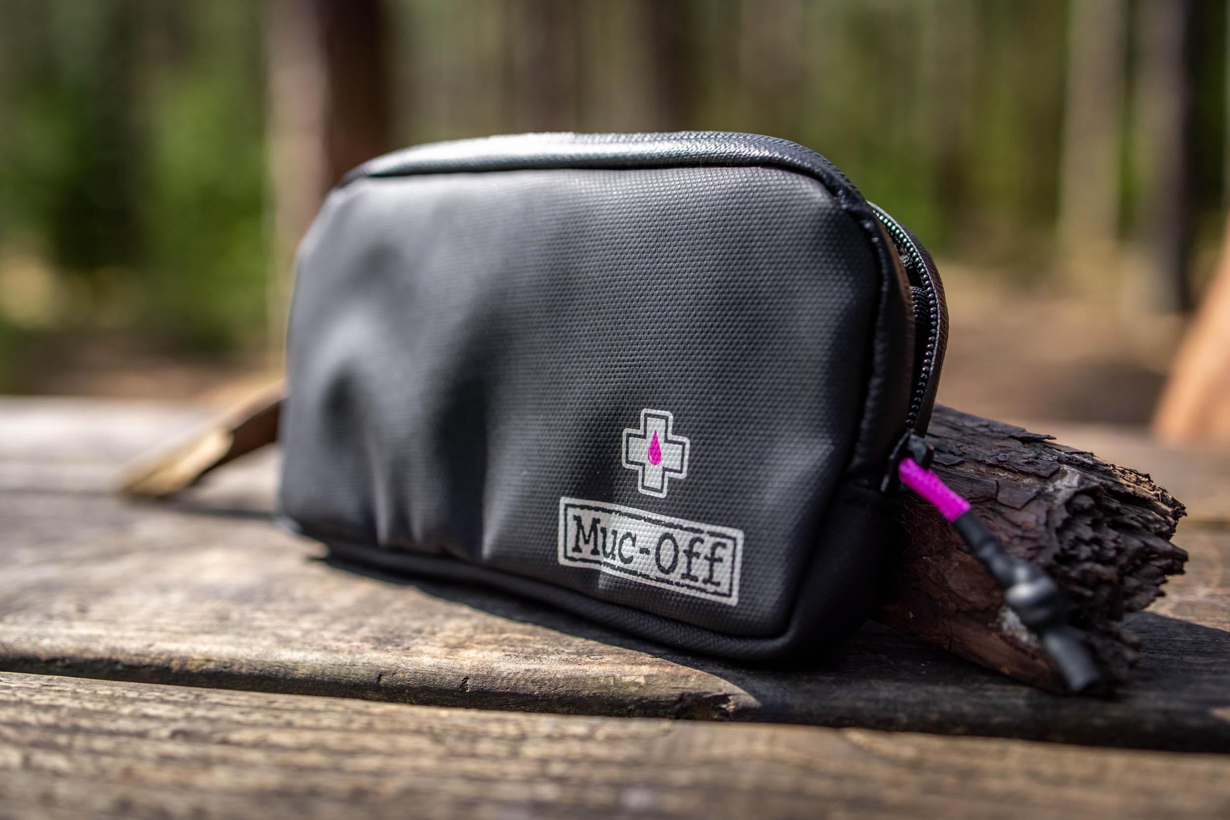 Muc-Off Rainproof Essentials Case