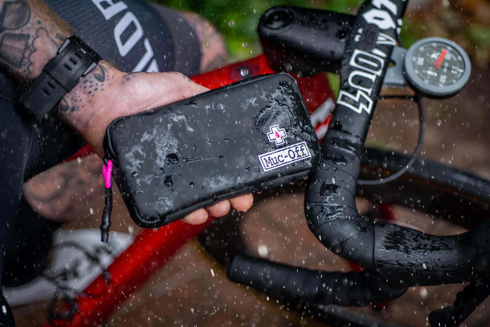 Muc-Off Rainproof Essentials Case