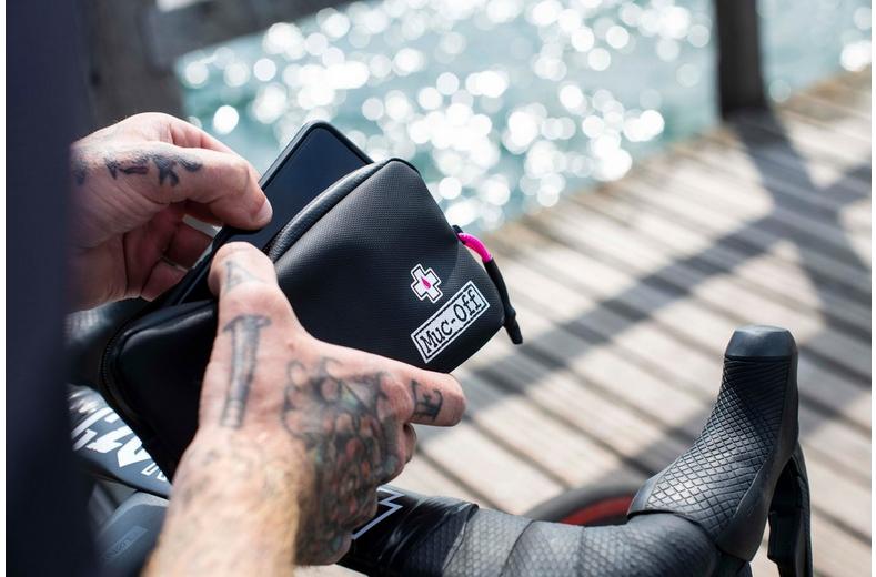 Muc-Off Rainproof Essentials Case Muc-Off Rainproof Essentials Case