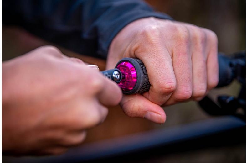 Muc-Off Stealth Tubeless Puncture Plugs Muc-Off Stealth Tubeless Puncture Plugs