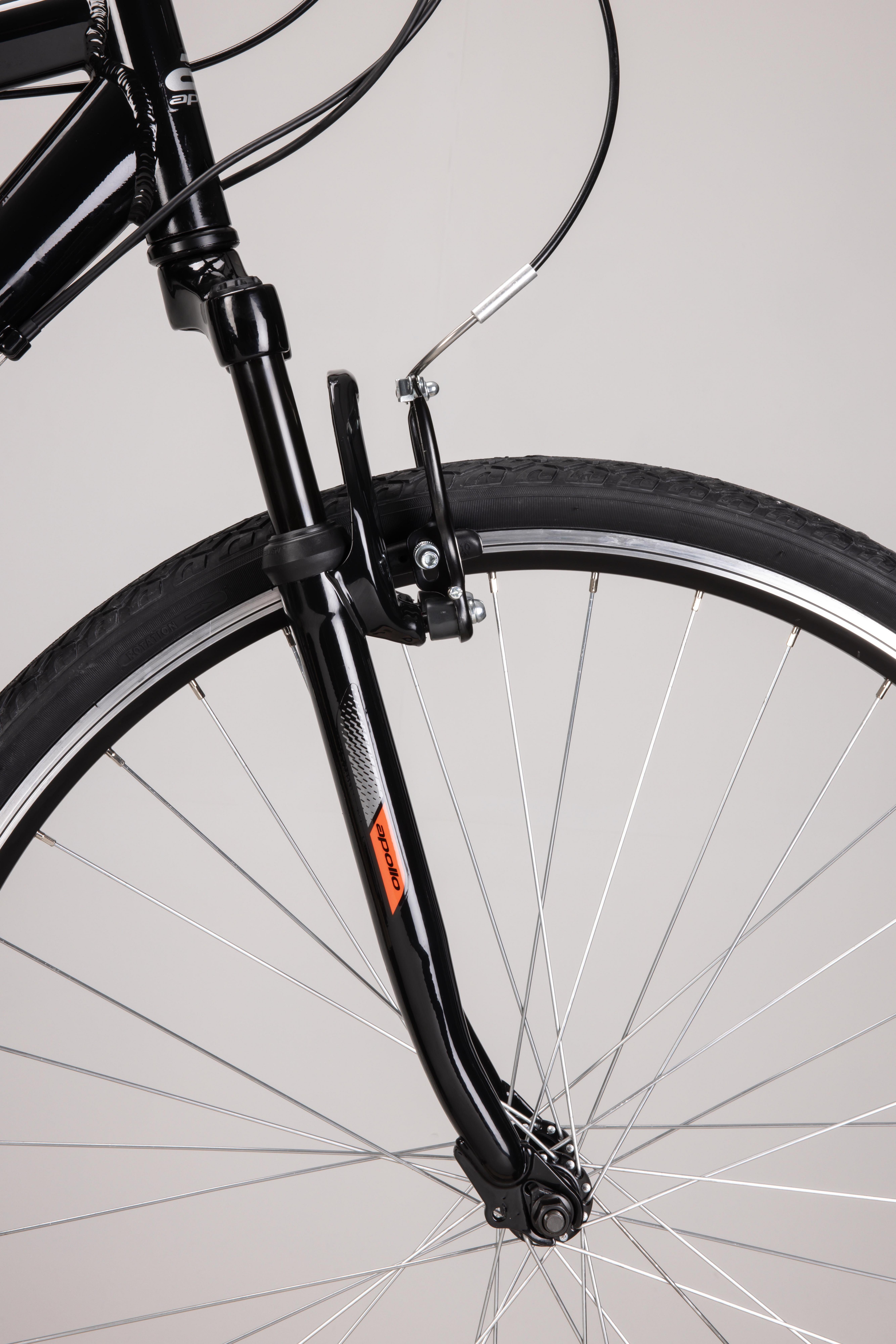 Apollo Guru Mens Hybrid Bike - M, L Frames