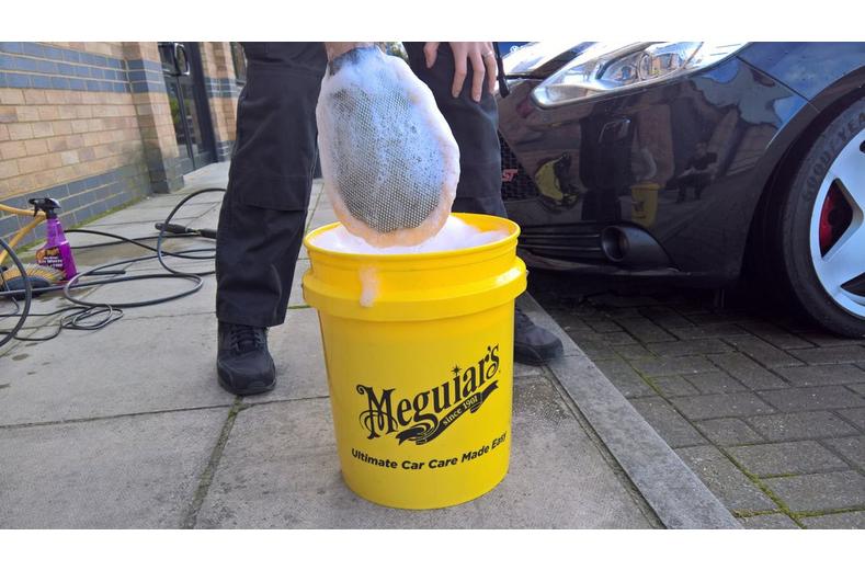 Meguiars Lambs Wool Wash Mitt Meguiars Lambs Wool Wash Mitt