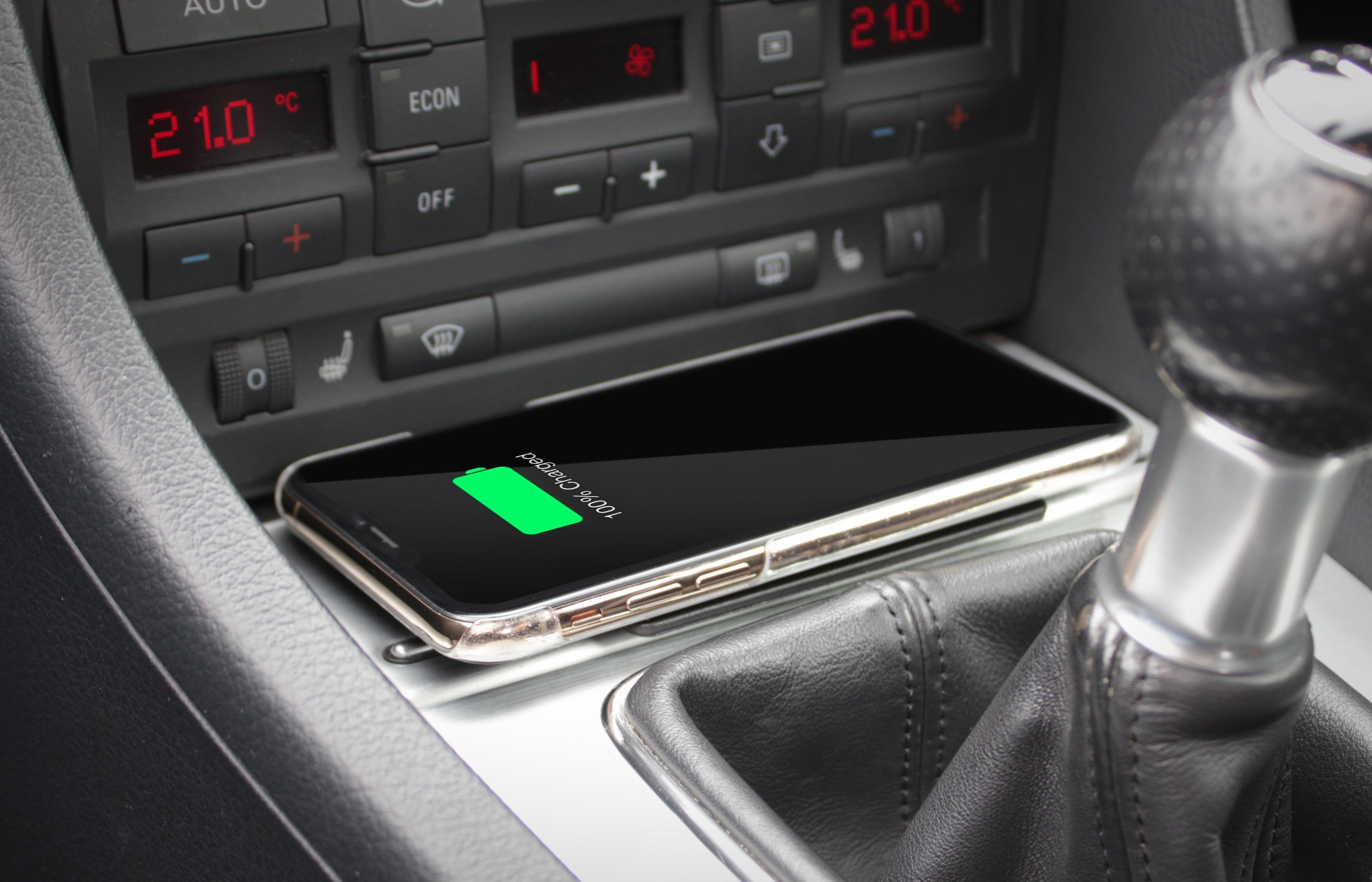 Connects2 Universal In-Car Charging Pad