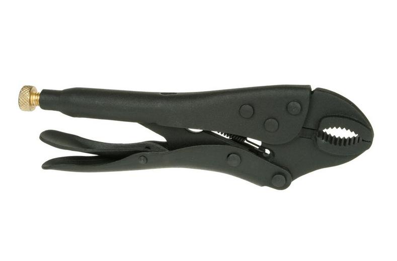 Halfords Self Grip Pliers 175mm Halfords Self Grip Pliers 175mm