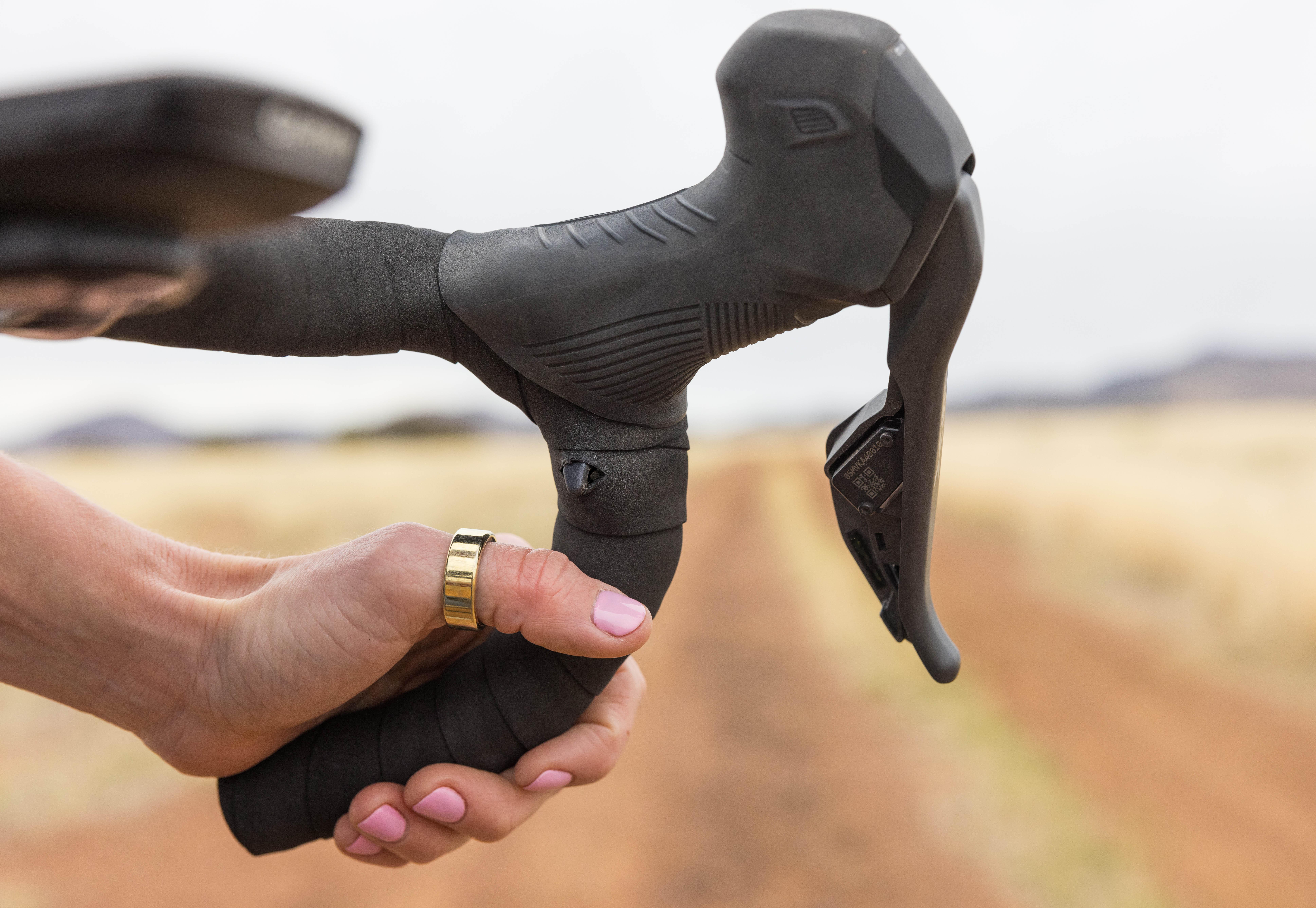 Shimano GRX ST-RX825 Di2 Hydraulic STI Disc Brake Set