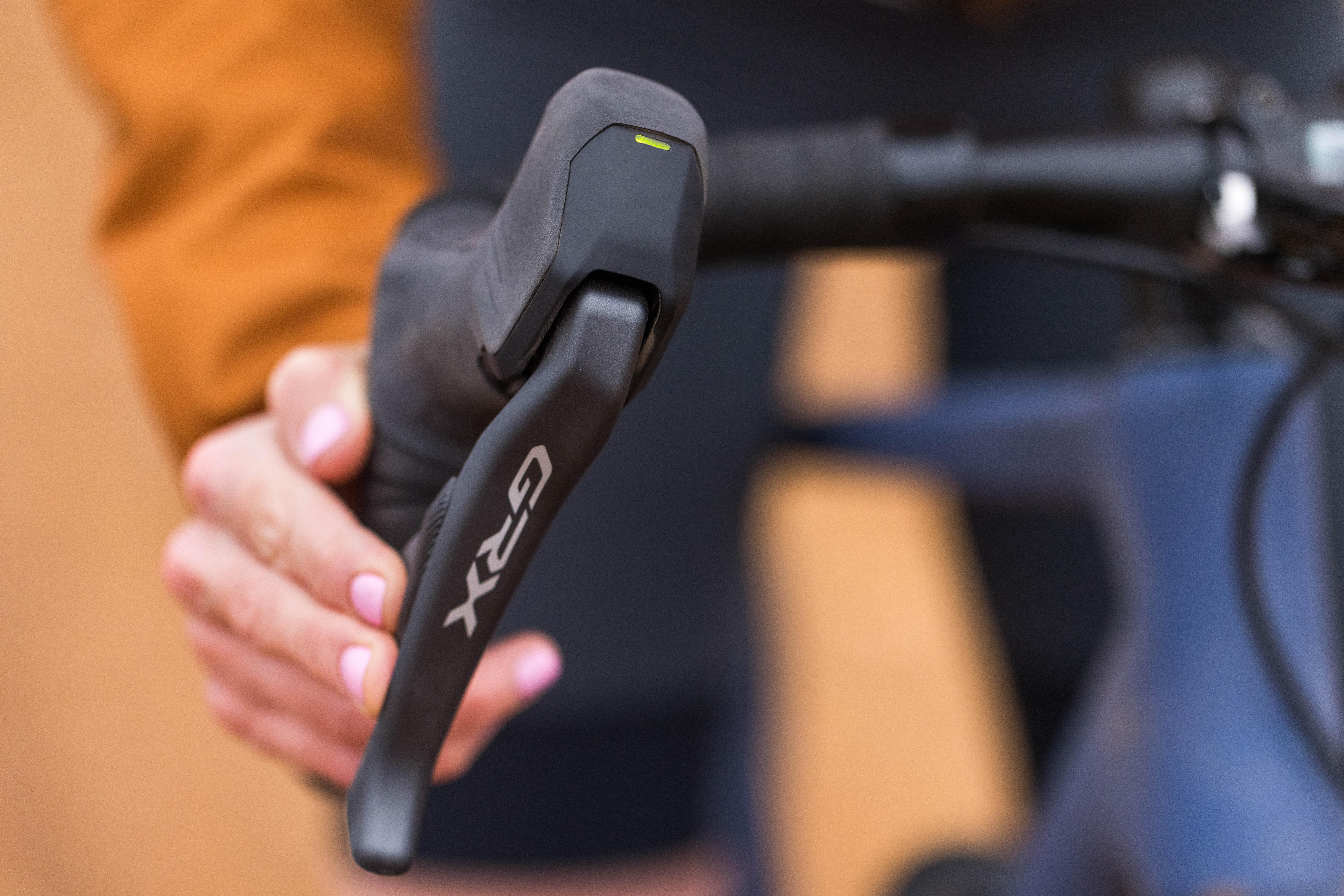 Shimano GRX ST-RX825 Di2 Hydraulic STI, Left Hand 2-Speed