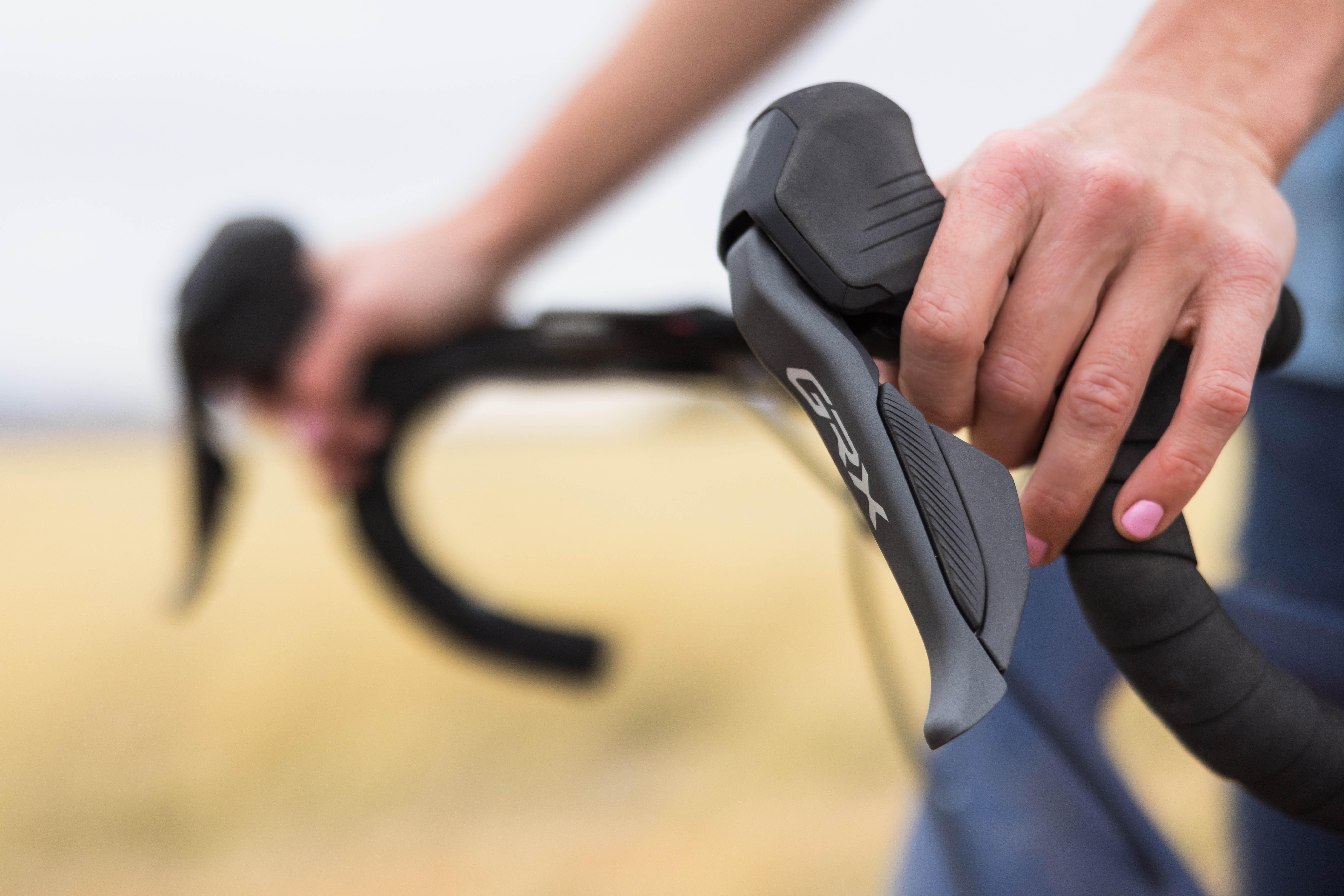 Shimano GRX ST-RX825 Di2 Hydraulic STI